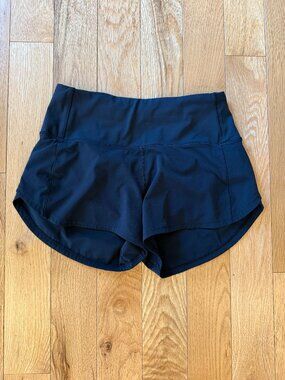 Lululemon Speed Up high-rise shorts, 2.5", Size 4
